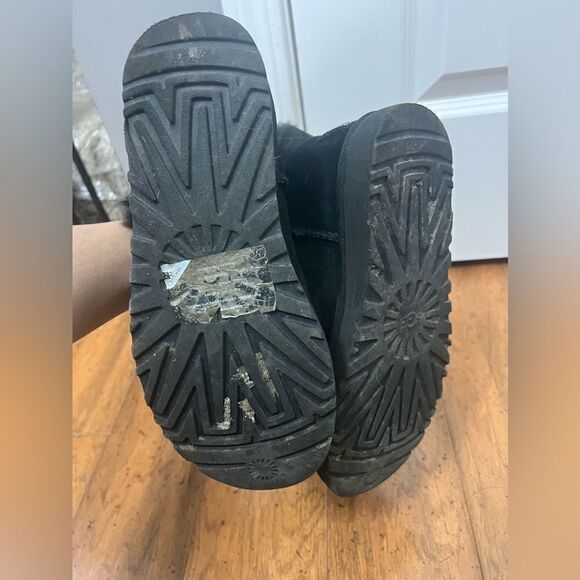 Ugg Mini Bailey Button Bling Boot Black Swarovski Crystal Button Womens - Picture 5 of 9